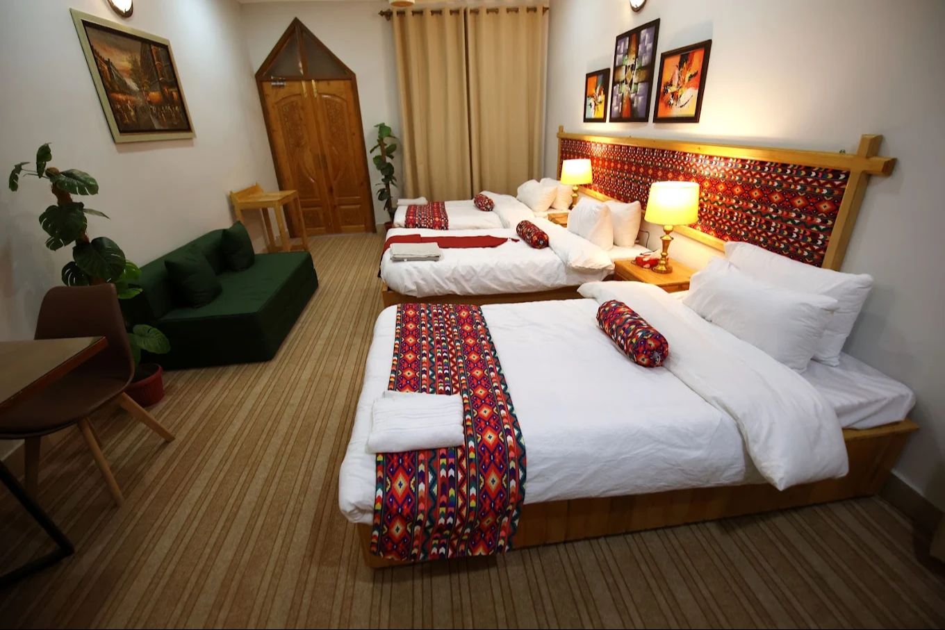 Deluxe Suite