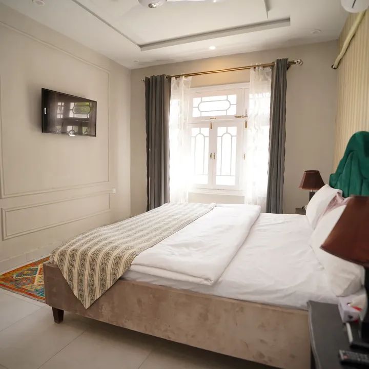 Executive Suite
