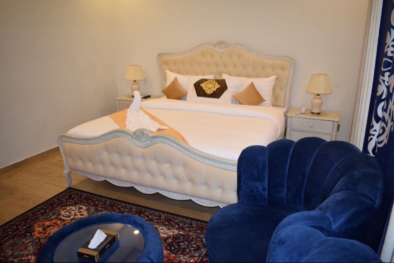 Deluxe Suite